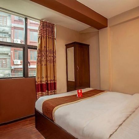 Divine Guest House Kathmandu Buitenkant foto