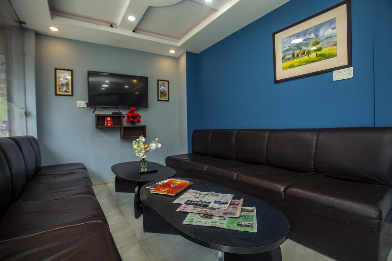 Divine Guest House Kathmandu Buitenkant foto